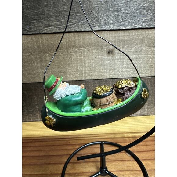 Vintage Irish Santa in a boat with bags of gold coins, St. Patricks Day - Picture 3 of 4